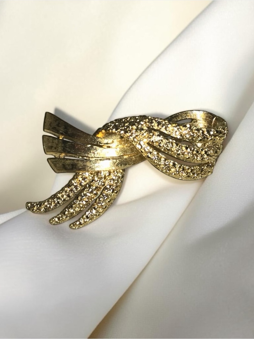 Bow Brooch by Monet